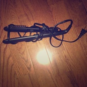 A Remington Straightener